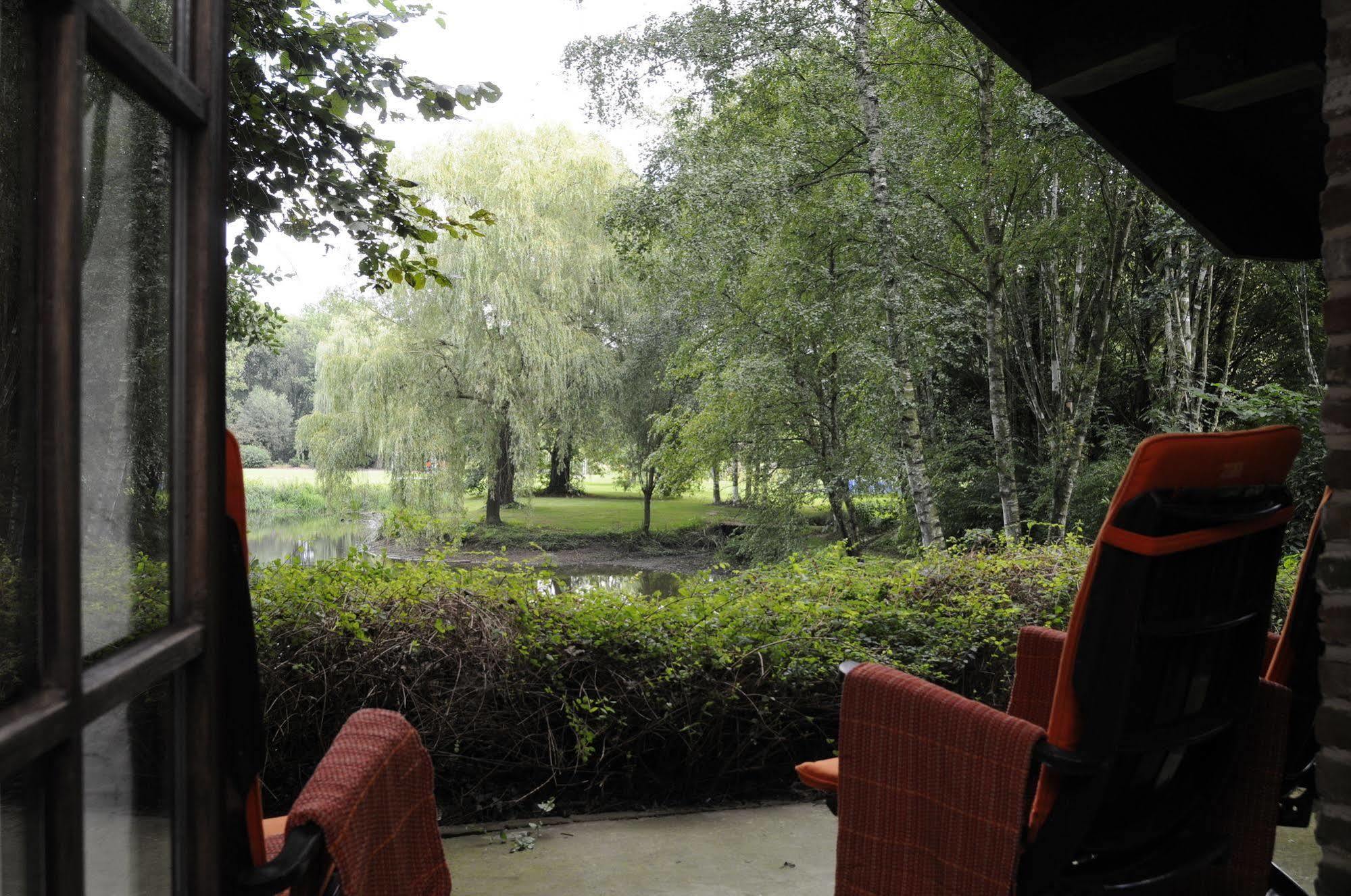 'T Vijverhof Viane Buitenkant foto